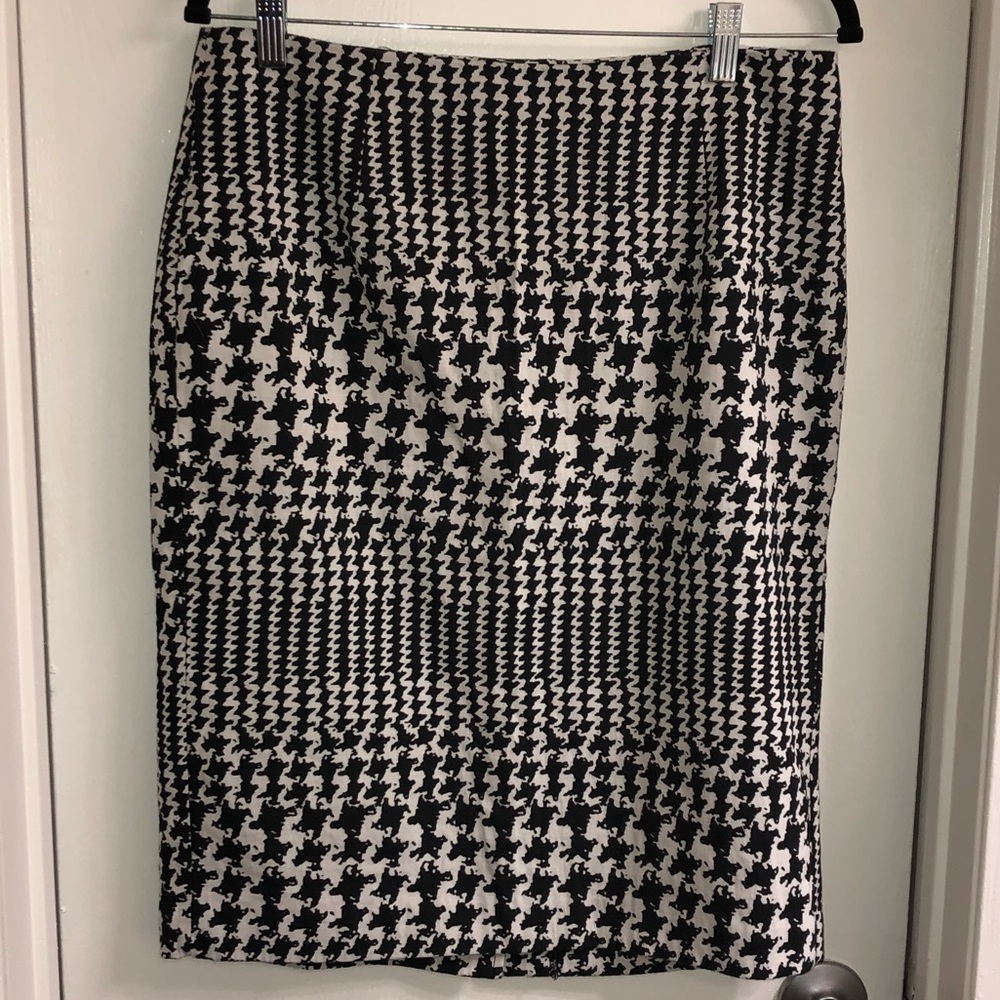 Houndstooth Skirt